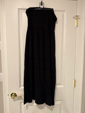 Chico's Black Sleeveless Tiered Maxi Dress